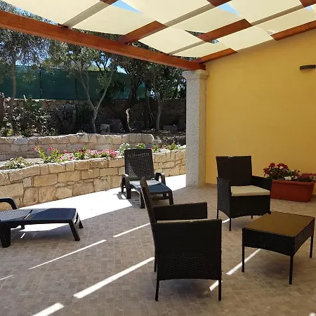 Vacanze La Maddalena * לה מדלנה